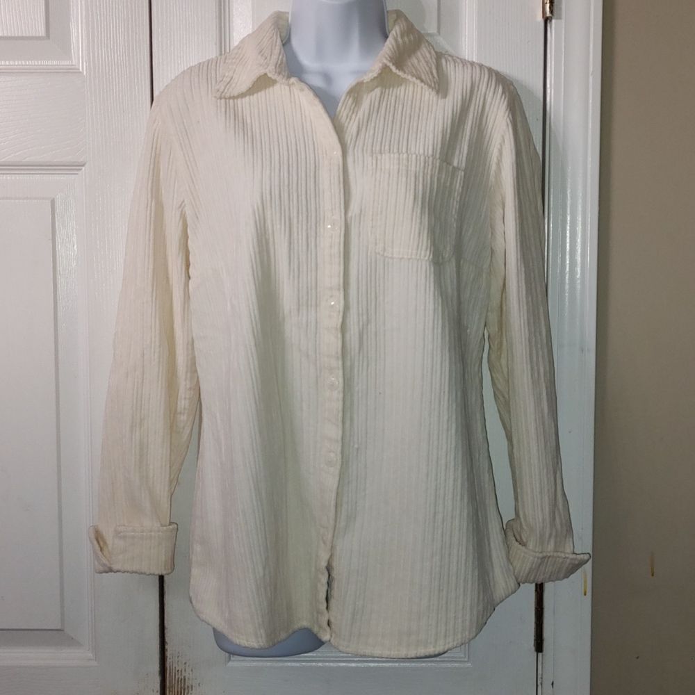 Croft & Barrow  soft  cream corduroy button down shirt Sz S